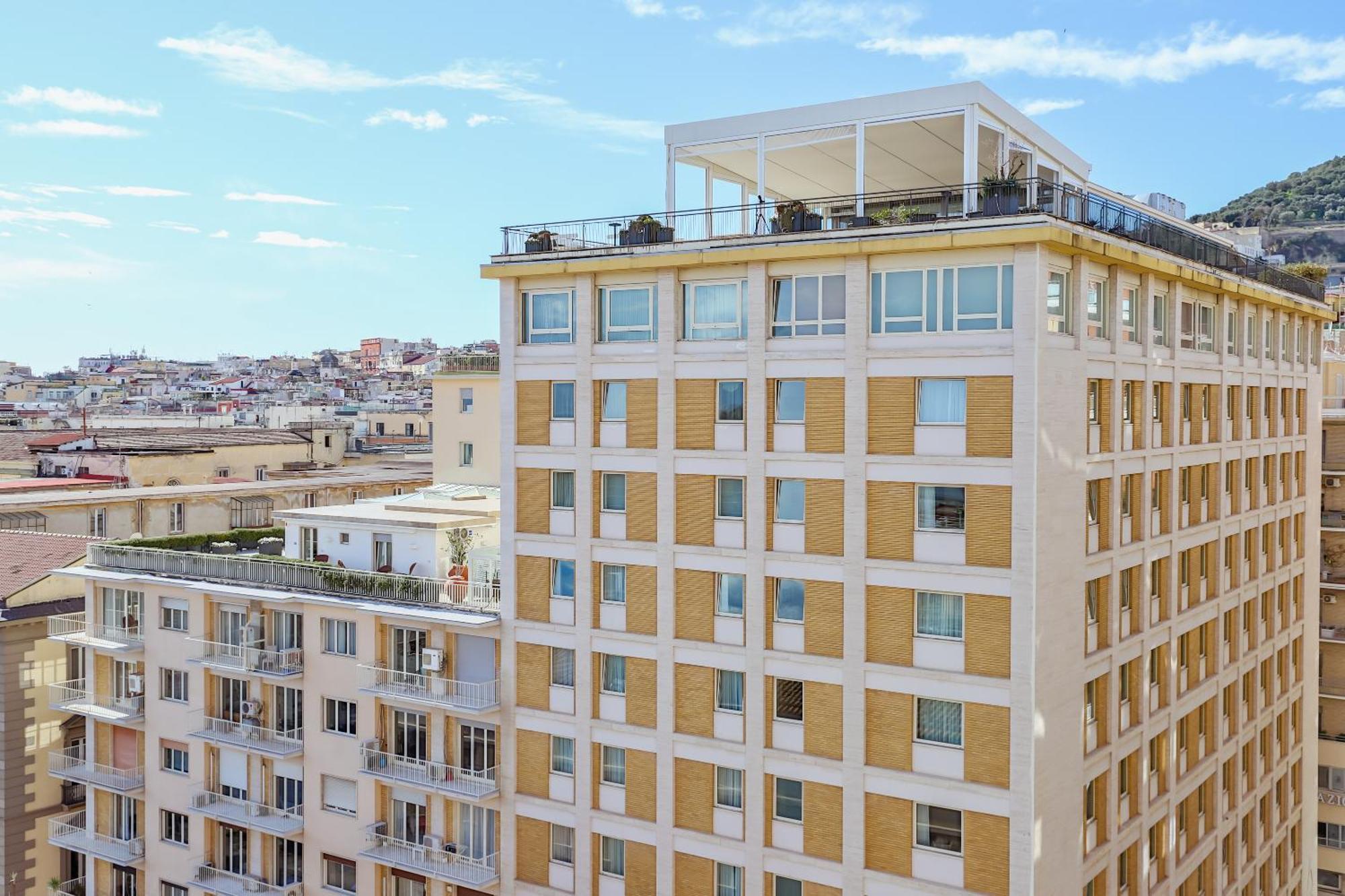 Neapolitan Skyscraper Suites Luaran gambar